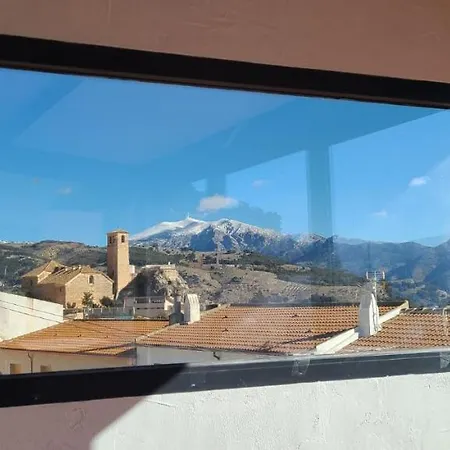 Casa Cueva A-tipica *